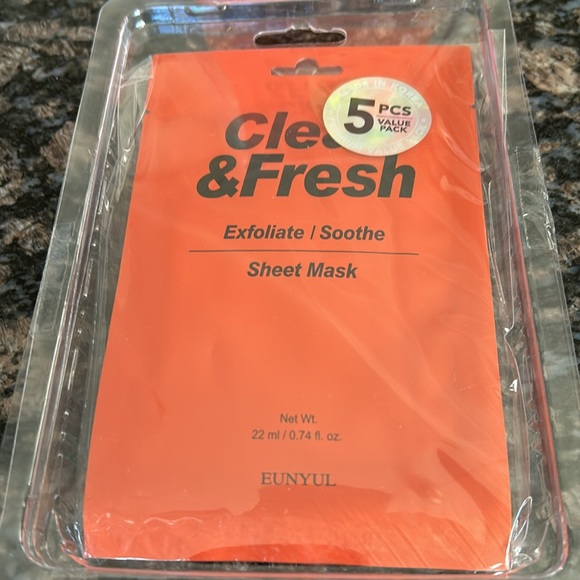EUNYUL CLEAN & FRESH EXFOLIATE: SOOTHE SHEET MASK SET OF 10 NWT - Picture 2 of 3
